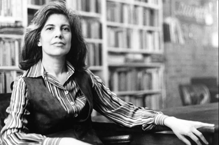Susan Sontag photographed in her home 1979 ©Lynn Gilbert